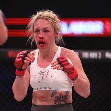 Heather Hardy boxer breaks down in tears after taking 278 punches in brutal defeat